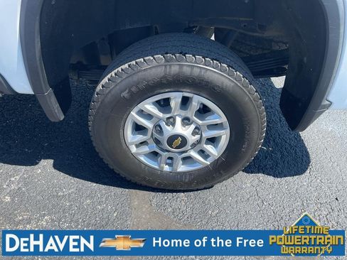 Used 2023 Chevrolet Silverado 2500 LT w/ Convenience Package AWD/4WD image 10