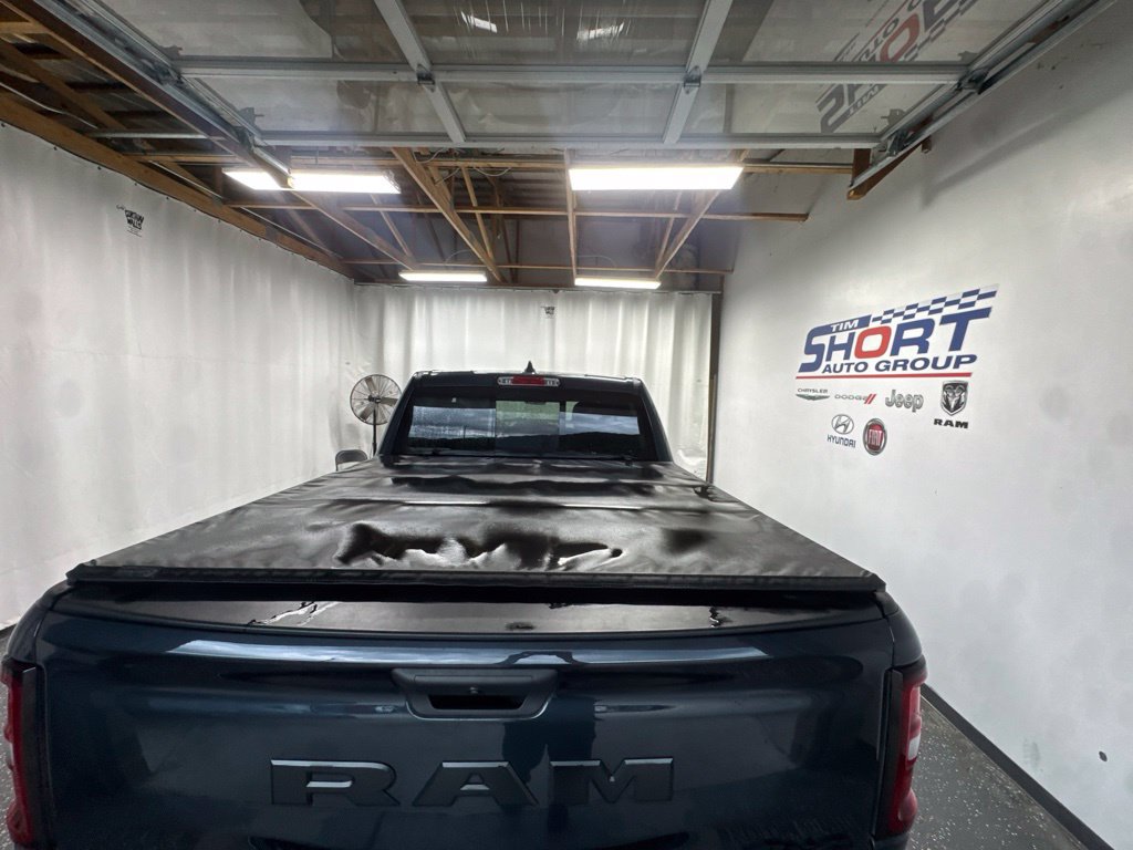 Used 2025 RAM 1500 Warlock AWD/4WD image 9