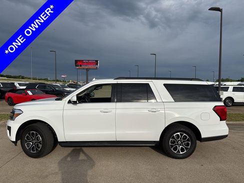 Used 2024 Ford Expedition Max XLT AWD/4WD image 3