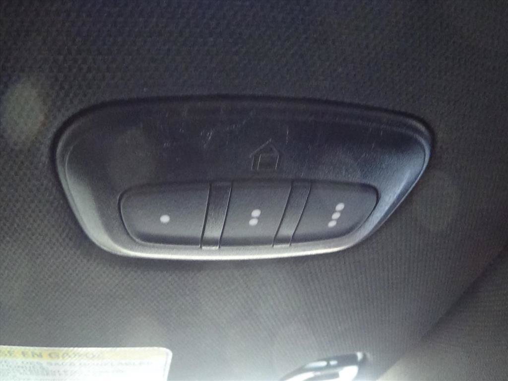 Used 2025 RAM 1500 Laramie AWD/4WD image 30