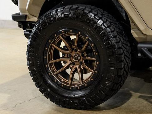 Used 2024 Jeep Wrangler Unlimited Rubicon w/ Technology Group AWD/4WD image 40