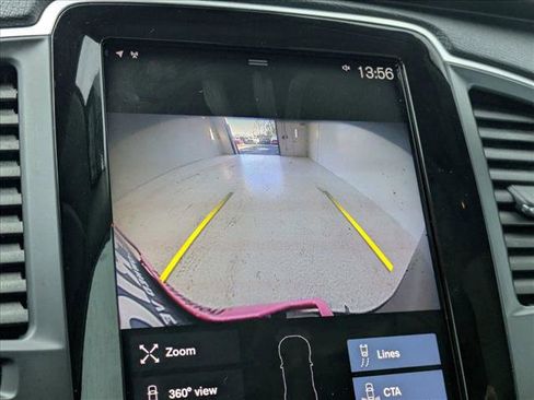 Used 2020 Volvo XC90 T6 Momentum w/ Protection Package Premier image 15