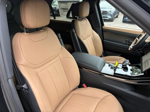 New 2026 Land Rover Range Rover Sport Dynamic SE AWD/4WD image 28