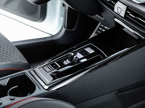 New 2026 Volkswagen GTI SE FWD image 33