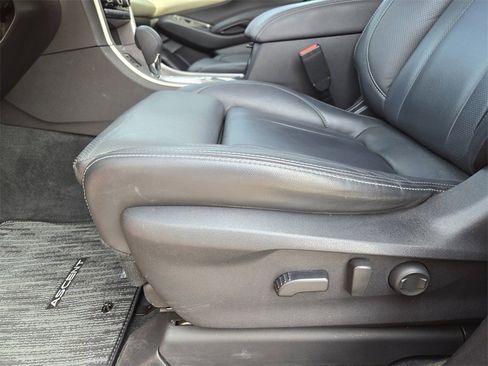 Used 2022 Subaru Ascent Limited w/ Technology Package image 25