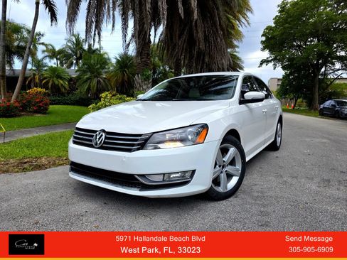 Used 2015 Volkswagen Passat 1.8T Limited Edition FWD image 1