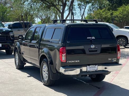 Used 2019 Nissan Frontier SV image 4