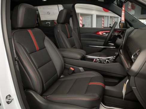 New 2026 Chevrolet Traverse RS image 35