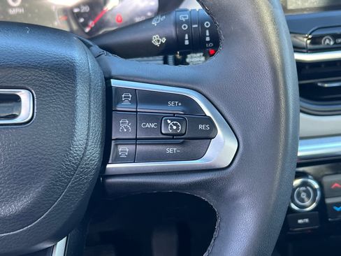 Used 2024 Jeep Compass Limited w/ Sun and Sound Group image 20