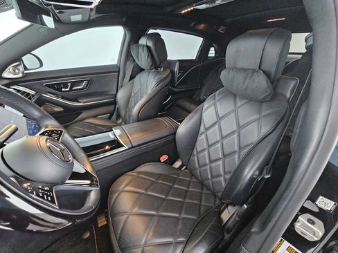 Used 2024 Mercedes-Benz Maybach S 580 4MATIC image 24