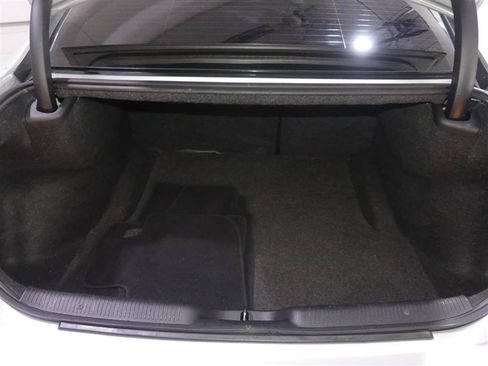 Used 2019 Dodge Charger Scat Pack w/ Daytona Edition Group RWD image 9