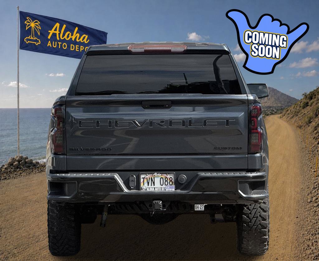 Used 2019 Chevrolet Silverado 1500 Custom Trail Boss AWD/4WD image 4