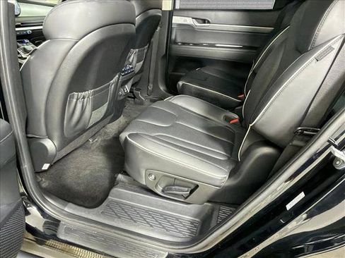Used 2023 Hyundai Palisade SEL w/ Premium Package FWD image 23
