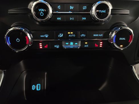 Used 2022 Ford F150 XLT w/ Equipment Group 302A High AWD/4WD image 19