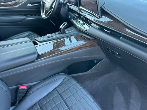 Certified 2024 Cadillac Escalade Premium Luxury Platinum AWD/4WD image 20