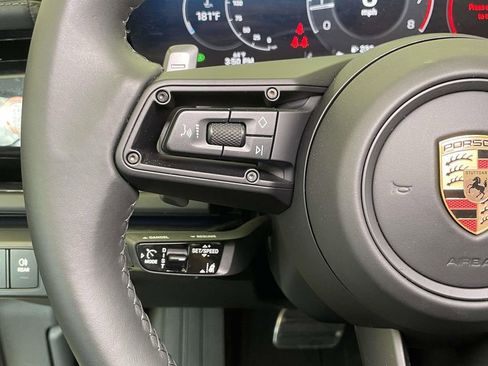 Used 2025 Porsche Panamera GTS image 38