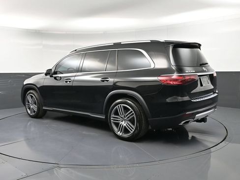 Used 2025 Mercedes-Benz GLS 450 4MATIC image 3