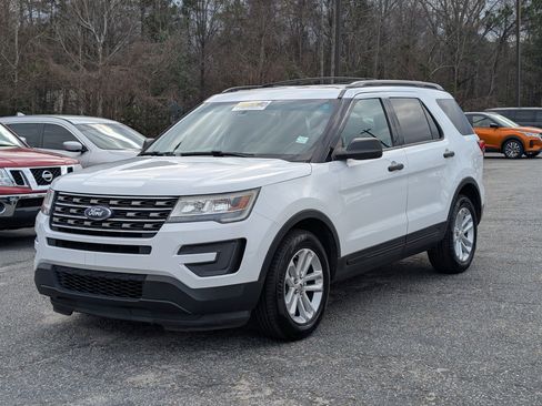 Used 2016 Ford Explorer Base image 1