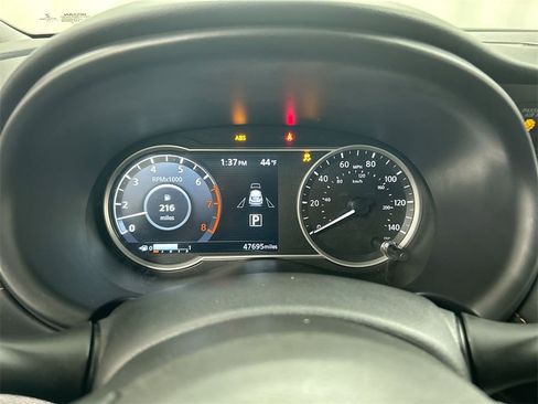 Certified 2019 Nissan Kicks SR w/ SR Premium Package image 13