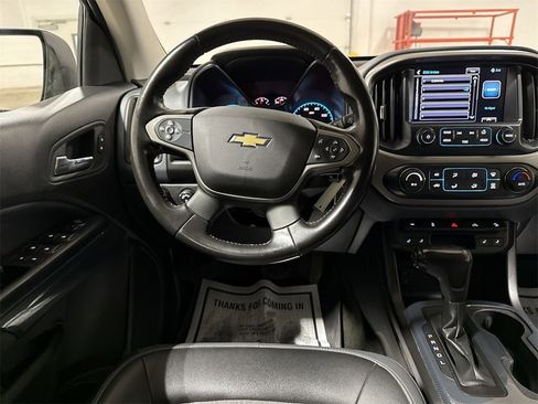 Used 2017 Chevrolet Colorado Z71 image 19