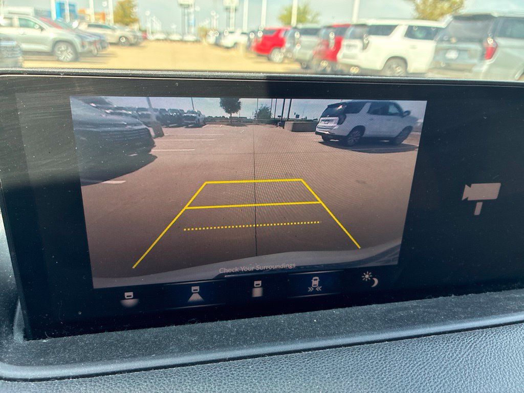 Used 2022 Acura MDX FWD image 11