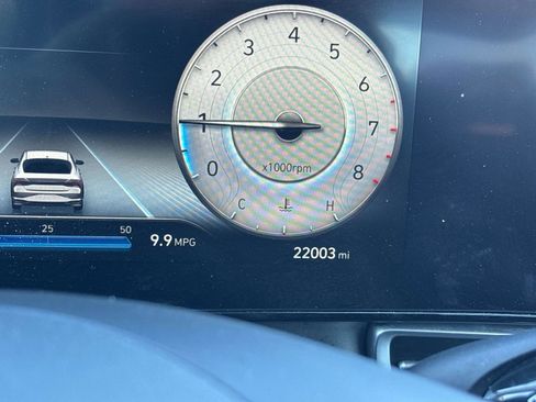 Certified 2021 Hyundai Elantra Limited image 19