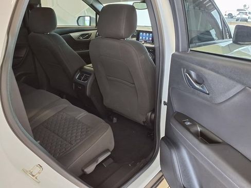 Used 2022 Chevrolet Blazer LT FWD image 27