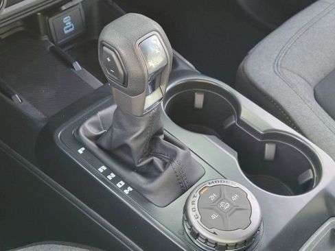 New 2025 Ford Bronco Base image 19