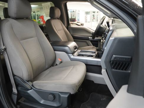 Used 2018 Ford F150 XLT w/ Trailer Tow Package image 31