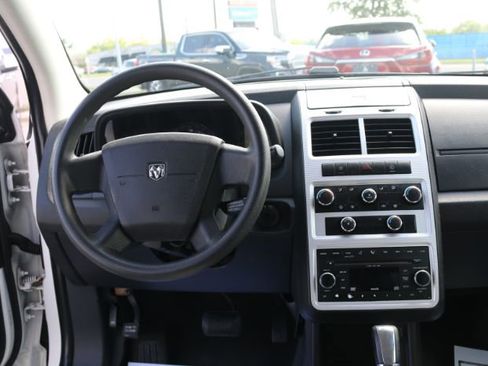 Used 2009 Dodge Journey SXT w/ Flexible Seating Group image 11