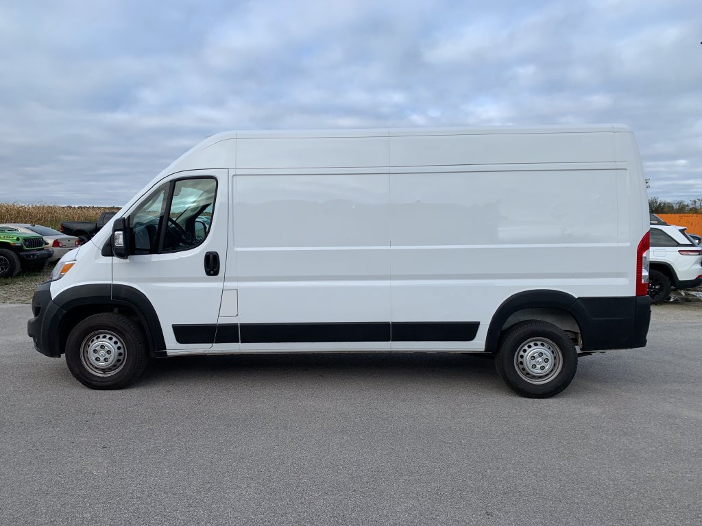 Used 2024 RAM ProMaster 2500 w/ Convenience Group FWD image 3