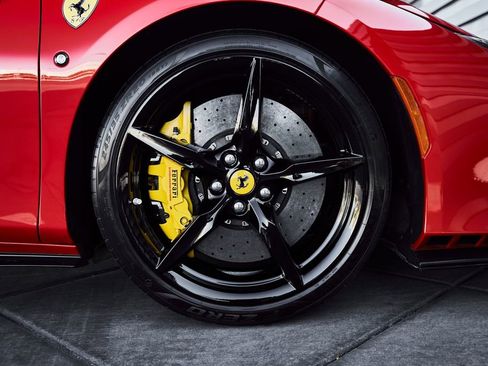 Used 2023 Ferrari F8 Tributo RWD image 28
