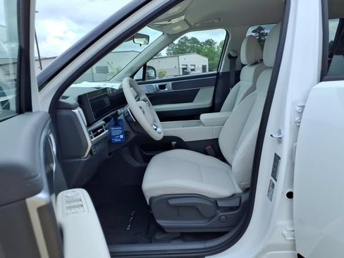 New 2026 Hyundai Santa Fe SE FWD image 13
