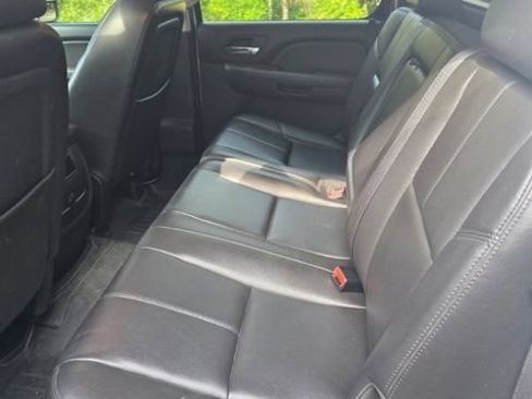 Used 2010 Chevrolet Silverado 2500 LTZ AWD/4WD image 9
