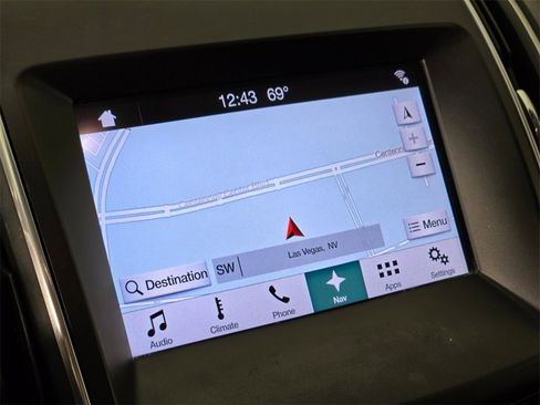 Used 2018 Ford Edge Titanium w/ Equipment Group 301A image 30