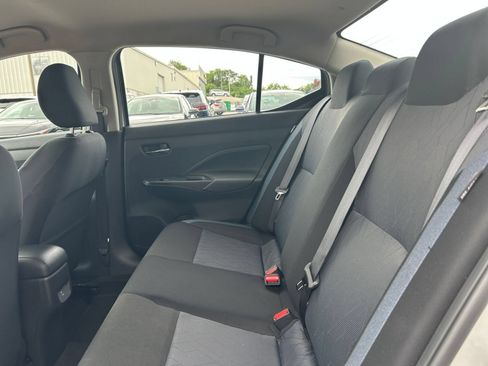 Used 2025 Nissan Versa SV FWD image 20