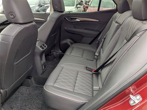 Used 2023 Buick Envision Avenir image 32