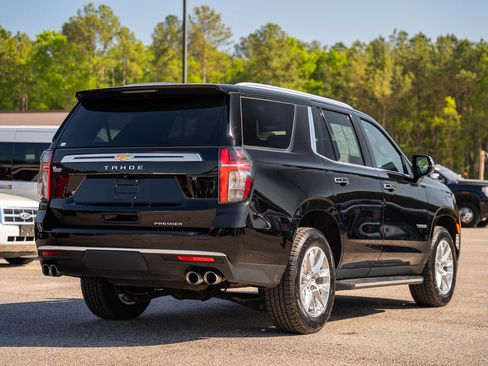 Used 2024 Chevrolet Tahoe Premier AWD/4WD image 7