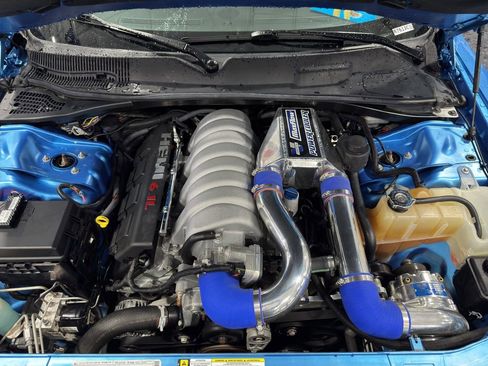 Used 2010 Dodge Challenger SRT8 w/ SRT Option Group II image 5