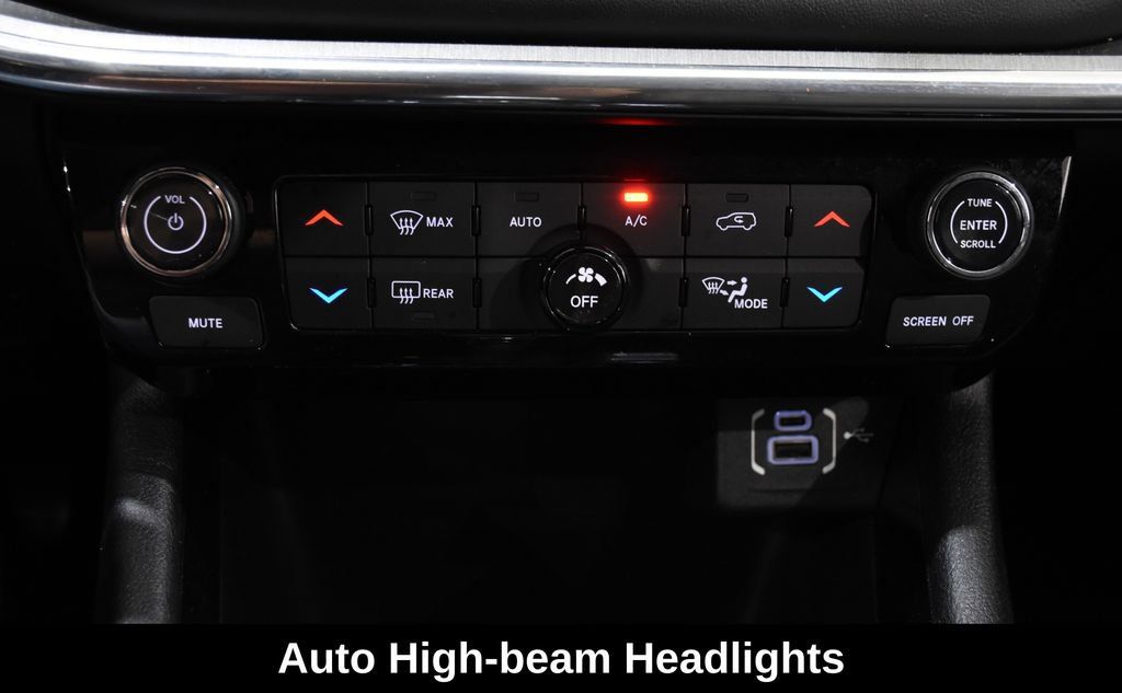 Used 2023 Jeep Compass High Altitude AWD/4WD image 20