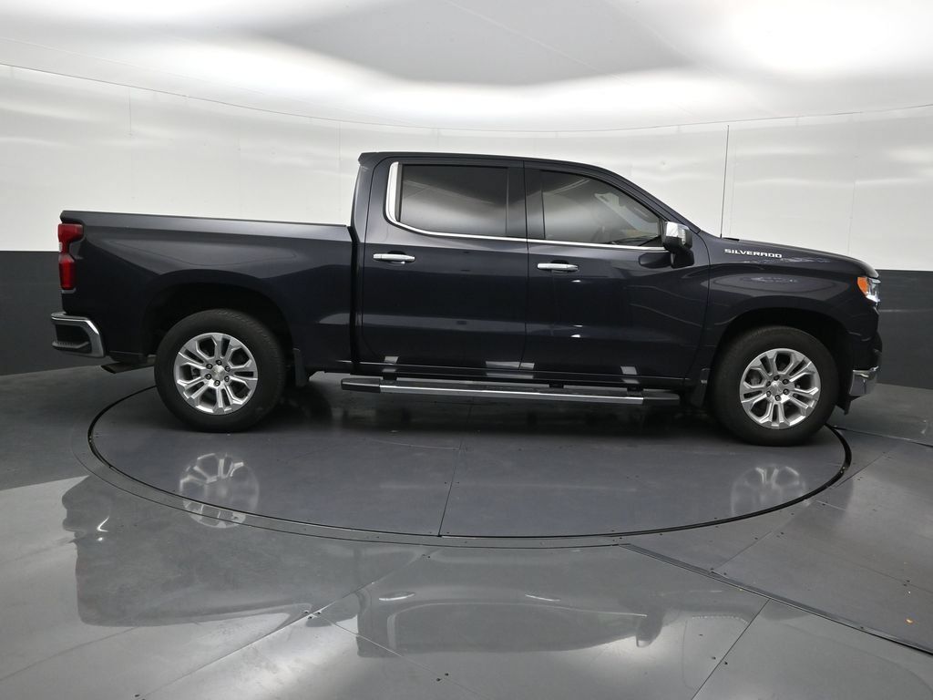 Used 2023 Chevrolet Silverado 1500 LTZ RWD image 7