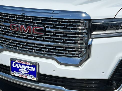 Certified 2023 GMC Acadia Denali AWD/4WD image 9