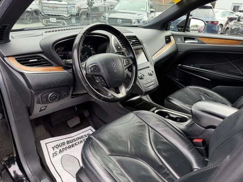 Used 2017 Lincoln MKC Reserve w/ Lincoln MKC Climate Package AWD/4WD image 11