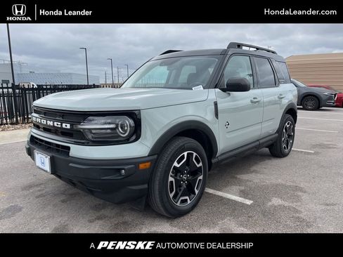 Used 2023 Ford Bronco Sport Outer Banks w/ Tech Package image 1