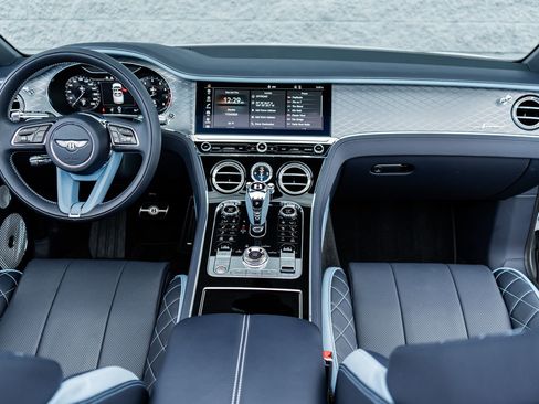 Used 2024 Bentley Continental GT Speed image 4