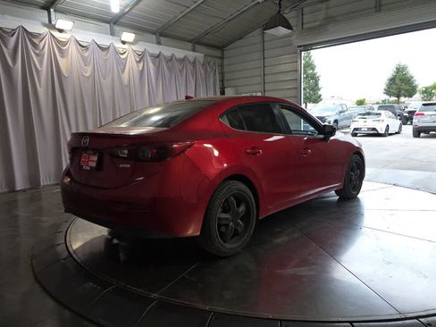 Used 2017 MAZDA MAZDA3 Grand Touring w/ Premium Equipment Package FWD image 3