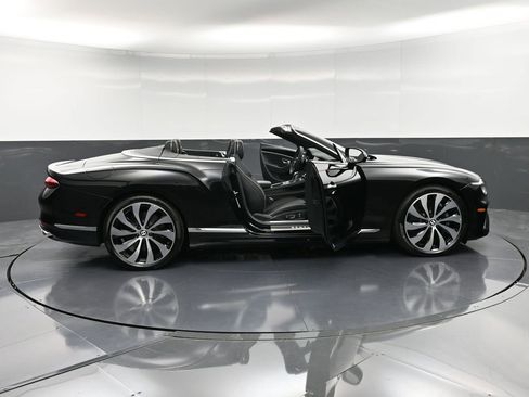 New 2026 Bentley Continental GTC AWD/4WD image 37
