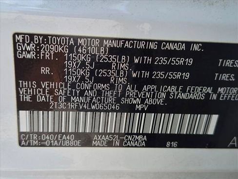 Used 2020 Toyota RAV4 XLE Premium FWD image 23