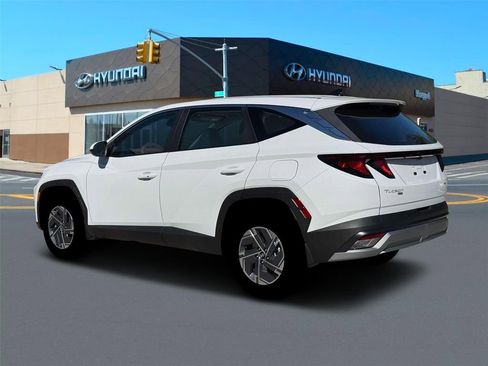 New 2026 Hyundai Tucson Blue SE AWD/4WD image 4