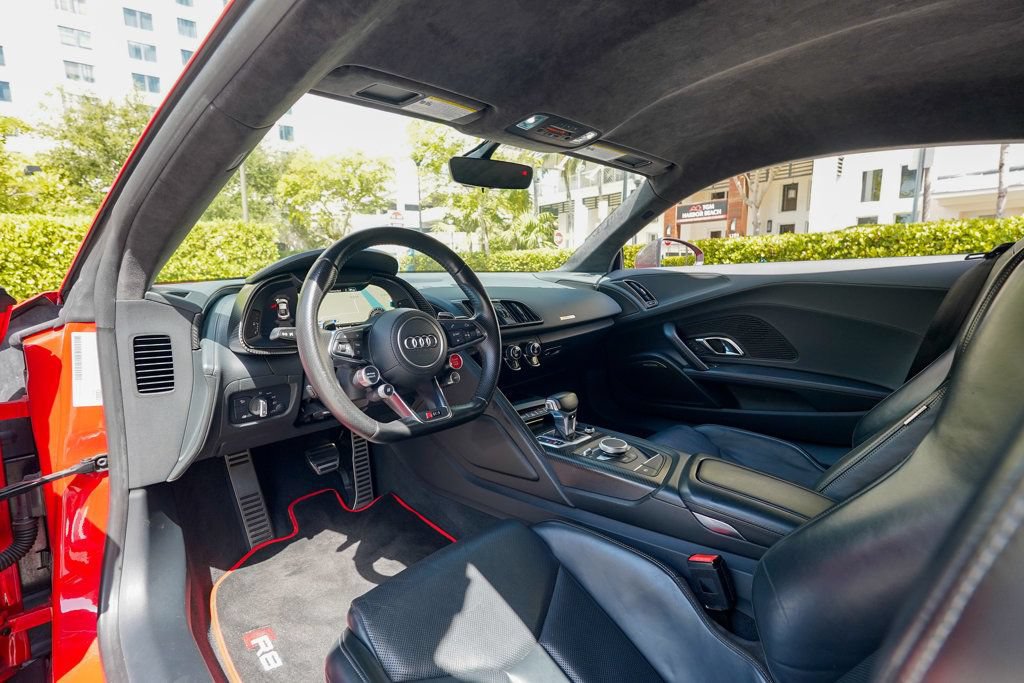 Used 2017 Audi R8 V10 plus w/ 20" Wheel Package AWD/4WD image 3